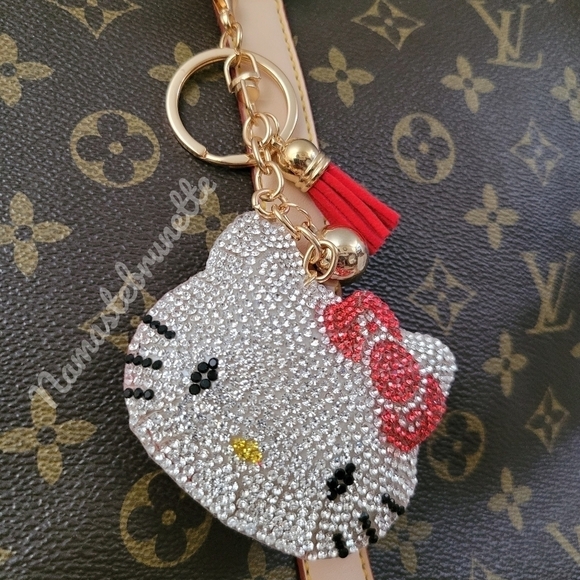 Hello Kitty Red Bow Crystal Rhinestone Keychain Bag Charm With Tan Tassel - Picture 9 of 12